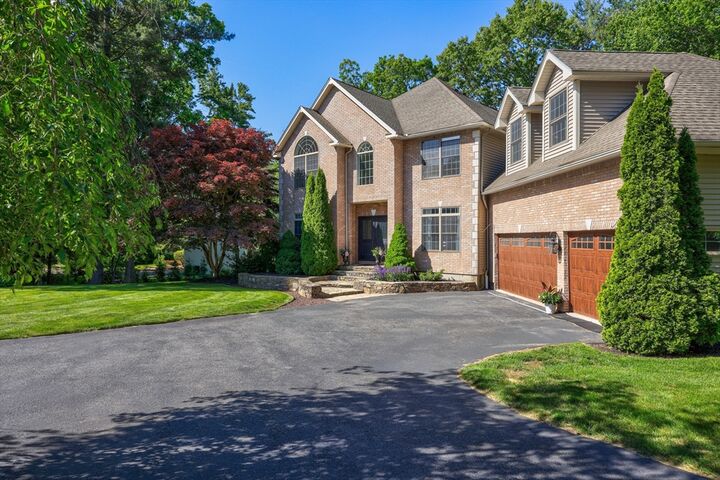 Property Photo: 10 Strawberry Knoll Dr MA 01590