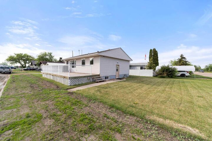 Property Photo:  5302 49 Street  AB T0B 1A0 