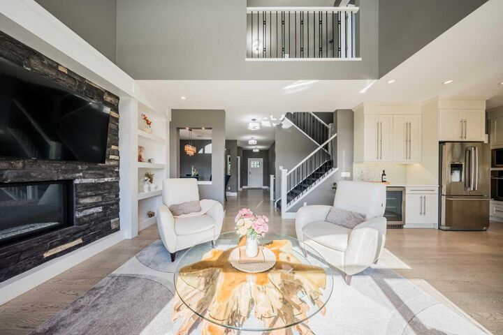 Property Photo: 174 Aspen Vista Way SW AB T3H 0Y8
