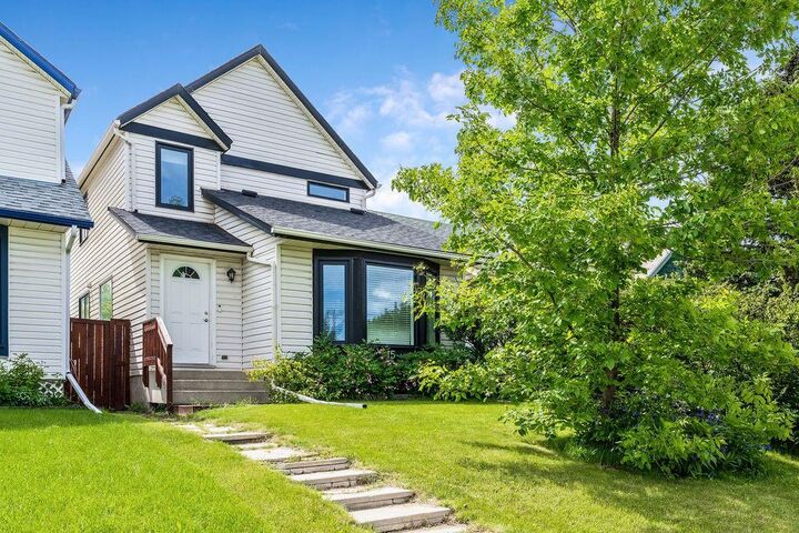 15 Woodmont Green SW — photo 1