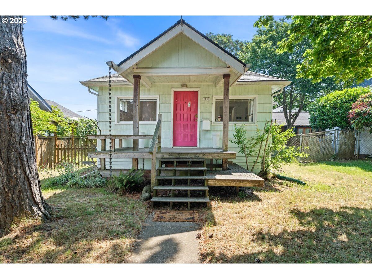 Property Photo: 4634 NE 31st Ave OR 97211