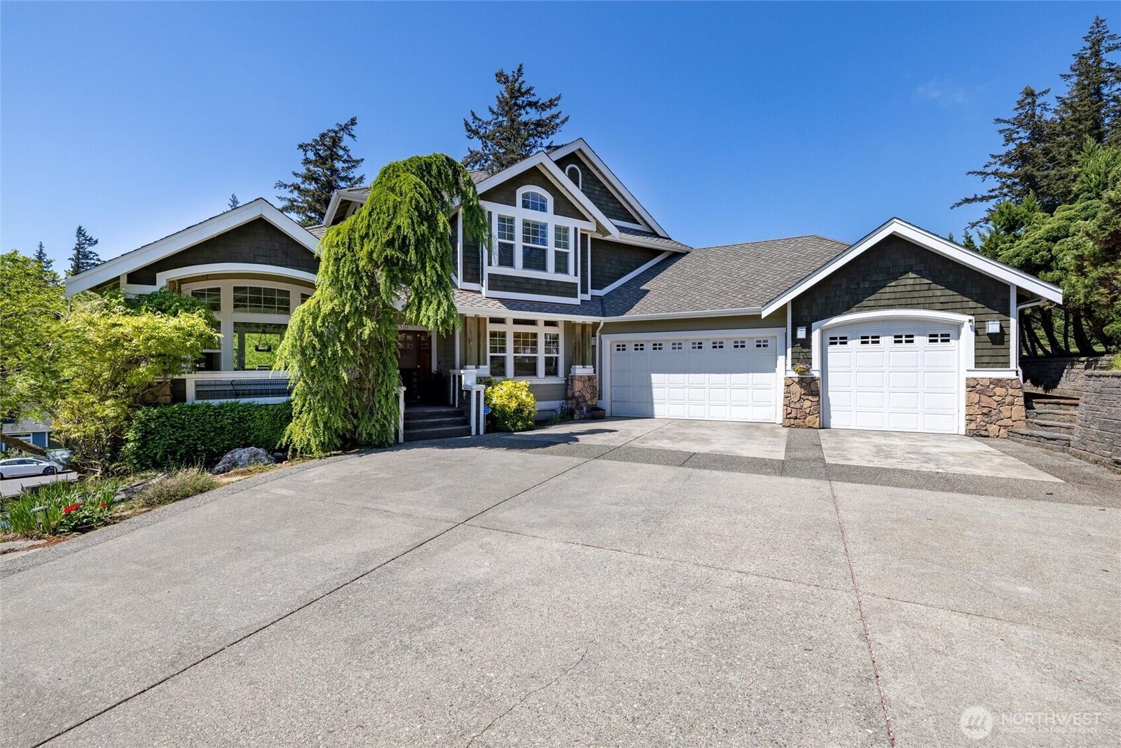 Property Photo:  4501  Dove Court  WA 98229 