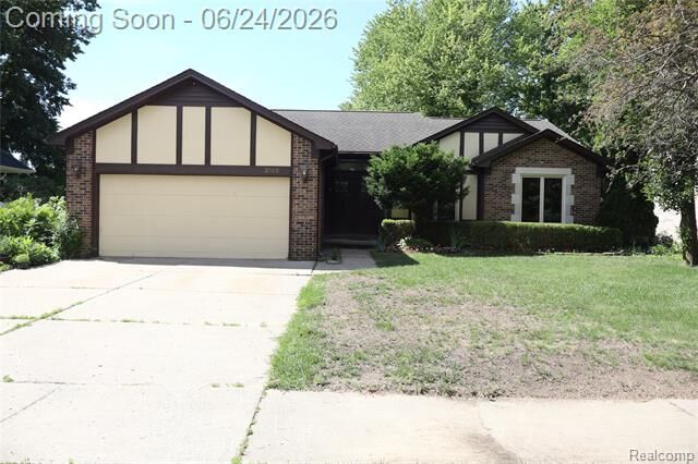 Property Photo:  2800 Ranieri Drive  MI 48085 