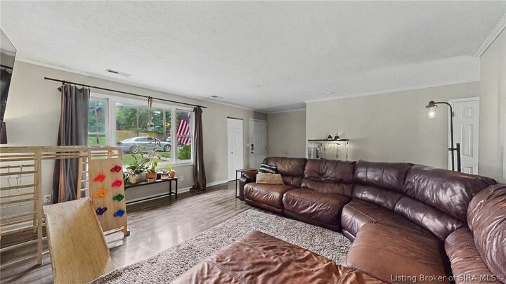 Property Photo:  2419 Shelby Street  IN 47130 