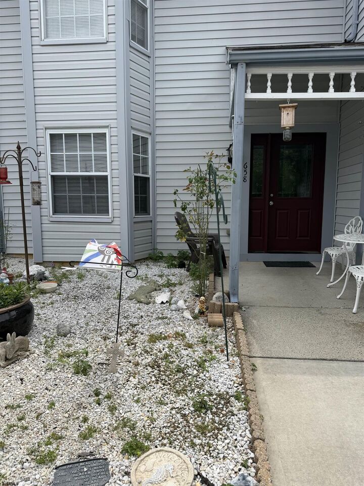 Property Photo:  658 E Lakefront Circle 658  NJ 08205 
