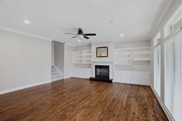 Property Photo:  4105 Oak Point Ln Lane  LA 70605 