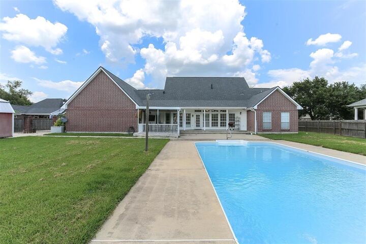 Property Photo: 1647 Hollow Cove Lane LA 70611