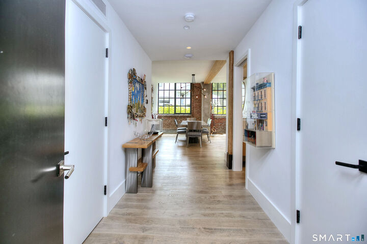 Property Photo:  41 Richmondville Avenue 102  CT 06880 