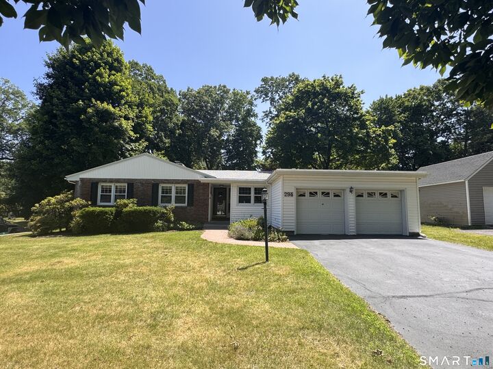 Property Photo:  294 Wooster Street  CT 06052 