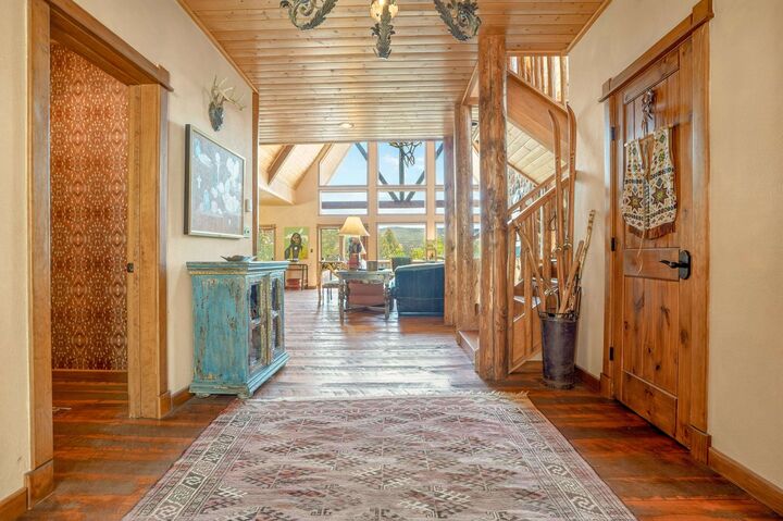Property Photo:  77 Peralta Dr  NM 87710-8291 
