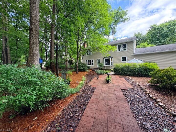 Property Photo: 5810 Spanish Oak Drive NC 27409