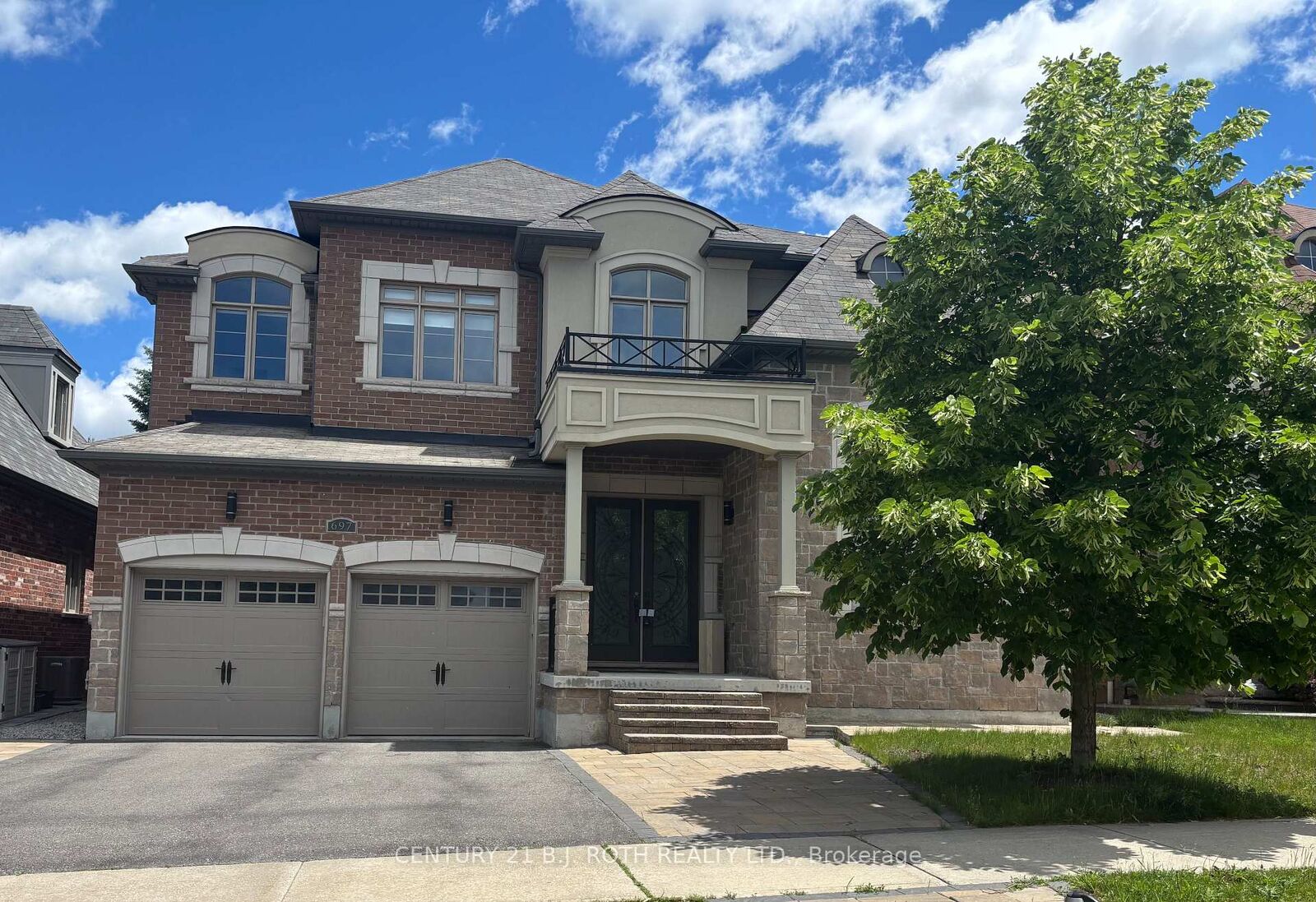Property Photo: 697 McGregor Farm Trail ON L3X 0H3