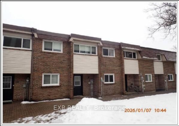 55 Godstone Road 111 — photo 1