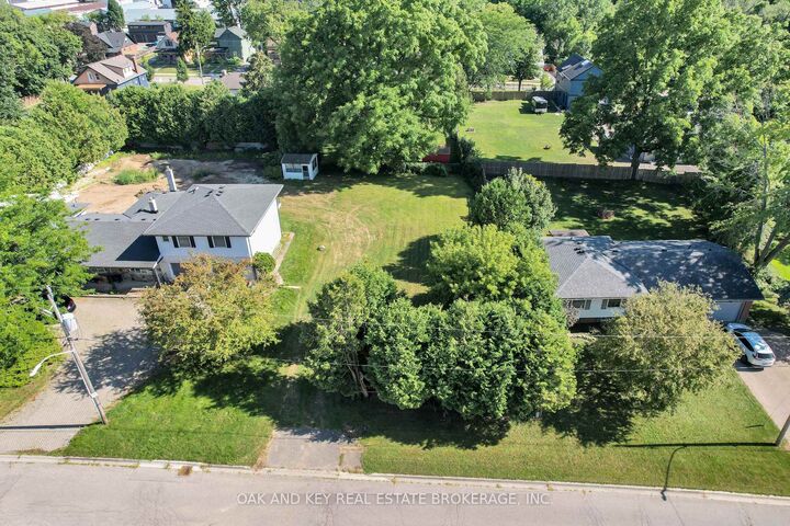 Property Photo:  7079 Beattie Street  ON N6P 1A2 