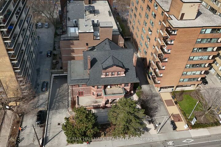212 St. George Street 106 — photo 1
