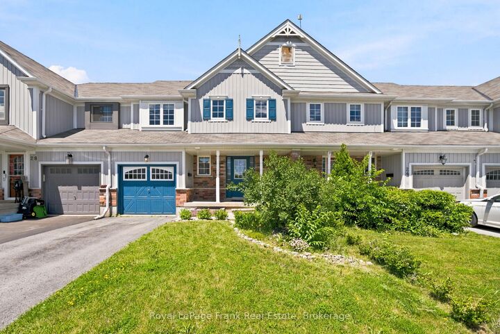 Property Photo: 26 Fallingbrook Crescent ON K9V 0B3