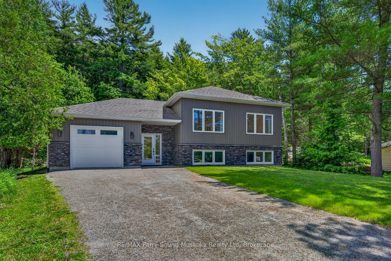 Property Photo: 10 Glenrock Road ON P2A 2W9