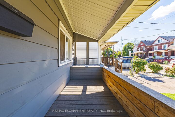 Property Photo: 24 Rowanwood Street ON L8L 7H3