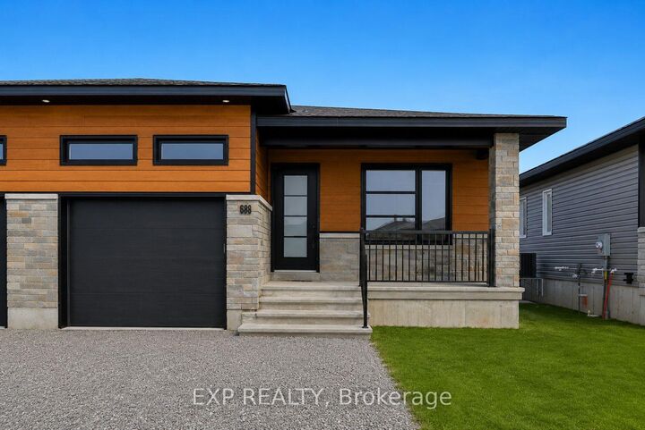 990 Katia Street — photo 1