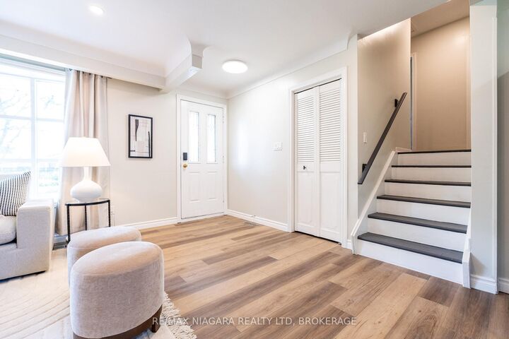 Property Photo: 15 Old Oxford Road ON L2M 2J7