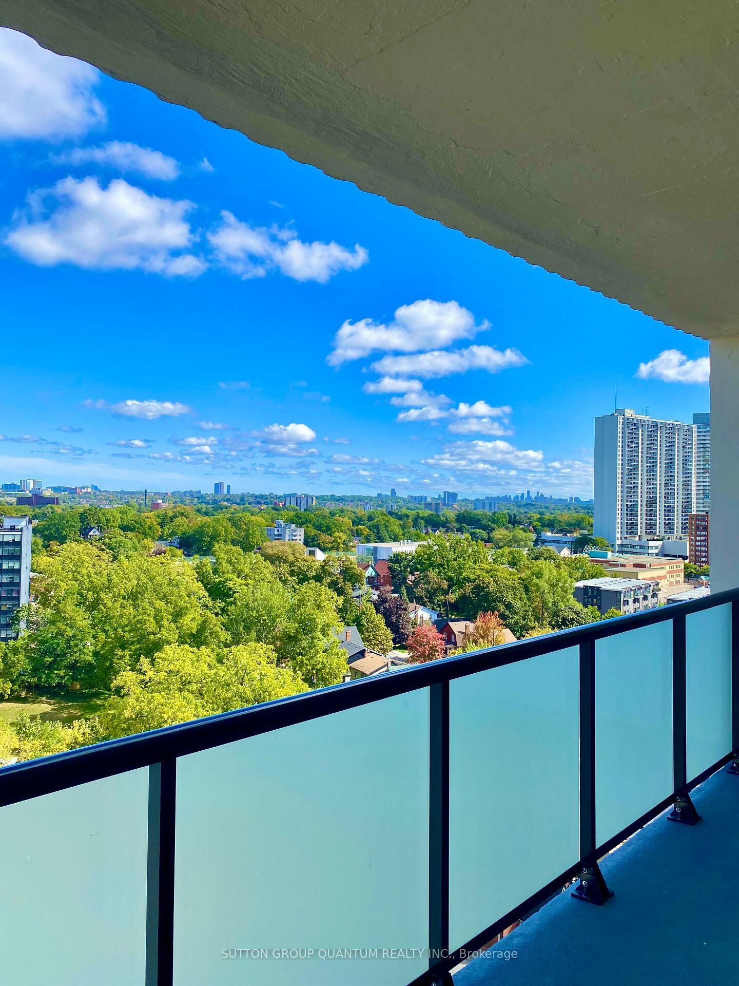 Property Photo: 2130 Weston Road Ph 2 ON M9N 3R9