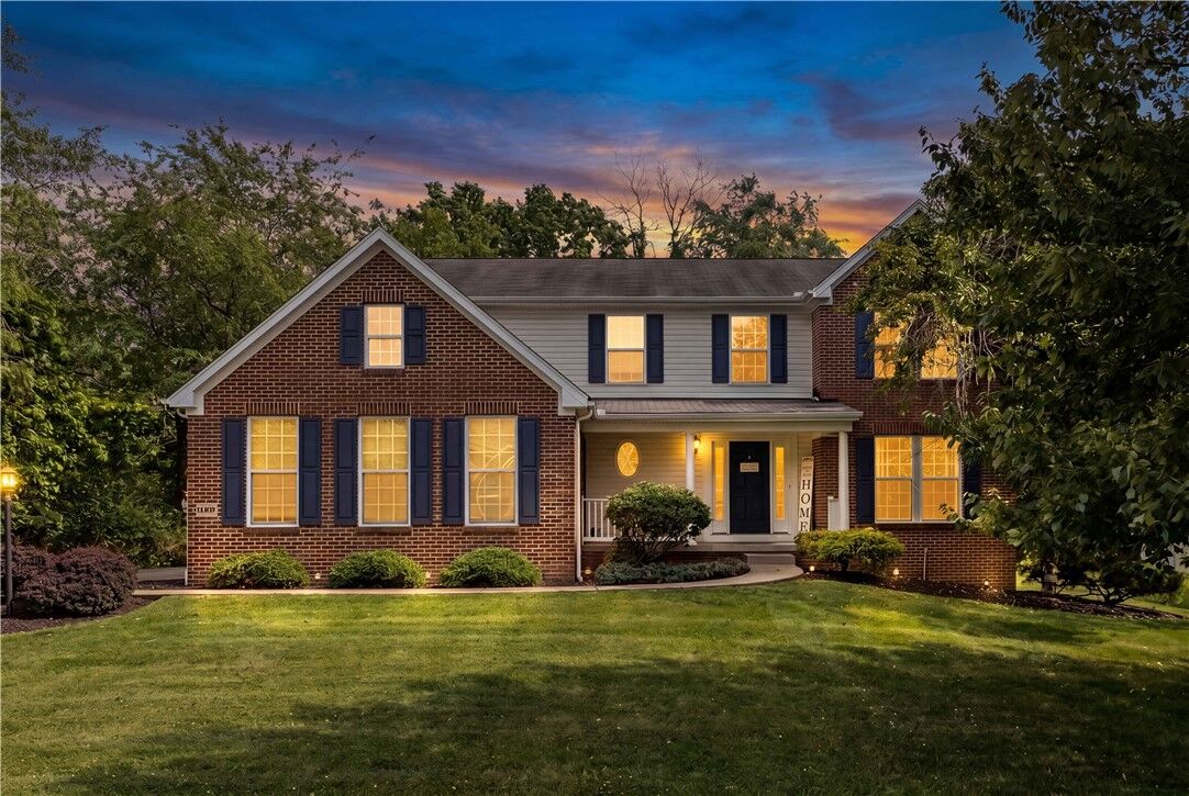 Property Photo:  1209 Pin Oak Ct  PA 15044 