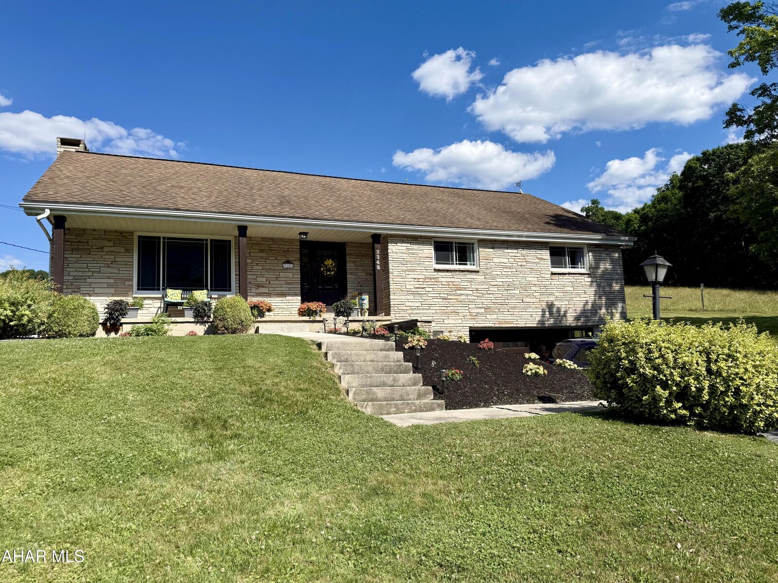 Property Photo:  2348 Raystown Road  PA 15537 