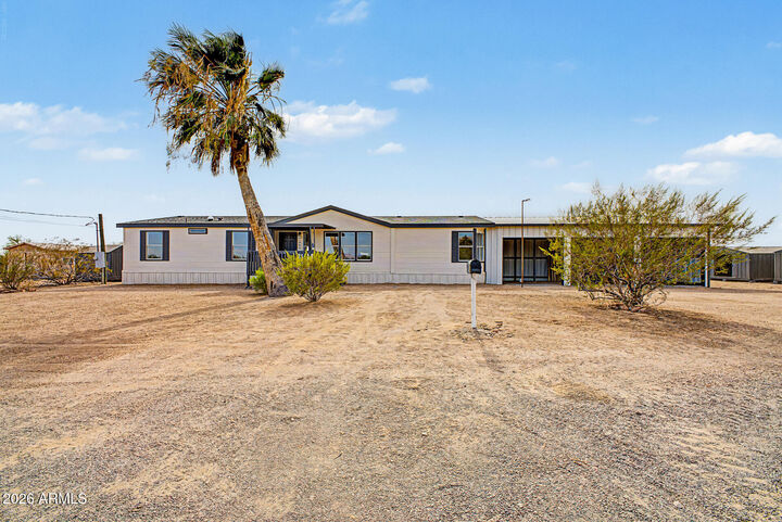 Property Photo: 1480 S Chaparral Road AZ 85119