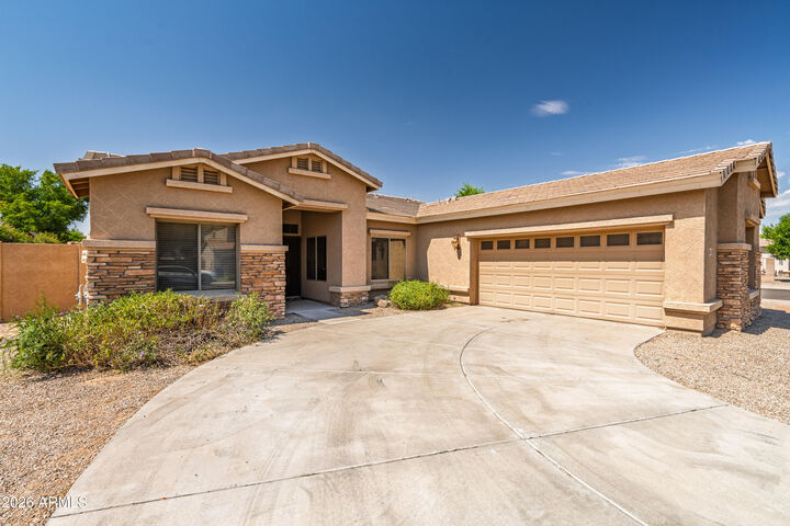 Property Photo: 21103 E Saddle Way AZ 85142