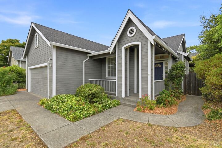 Property Photo:  1842 Wright Street  CA 95404 
