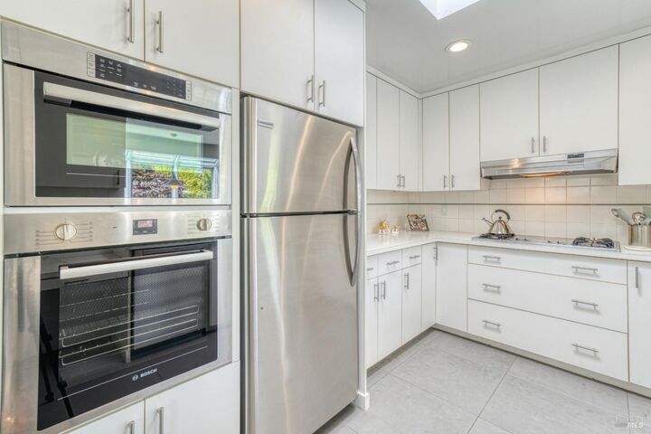 Property Photo:  1704 San Anselmo Avenue  CA 94960 