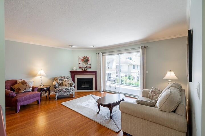 Property Photo:  32615 Murray Avenue 12  BC V2T 4T8 