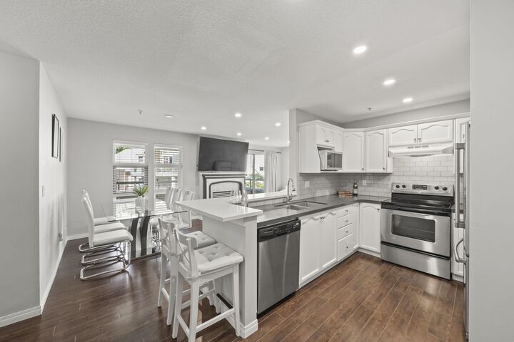 Property Photo: 301 Maude Road 506 BC V3H 5B1