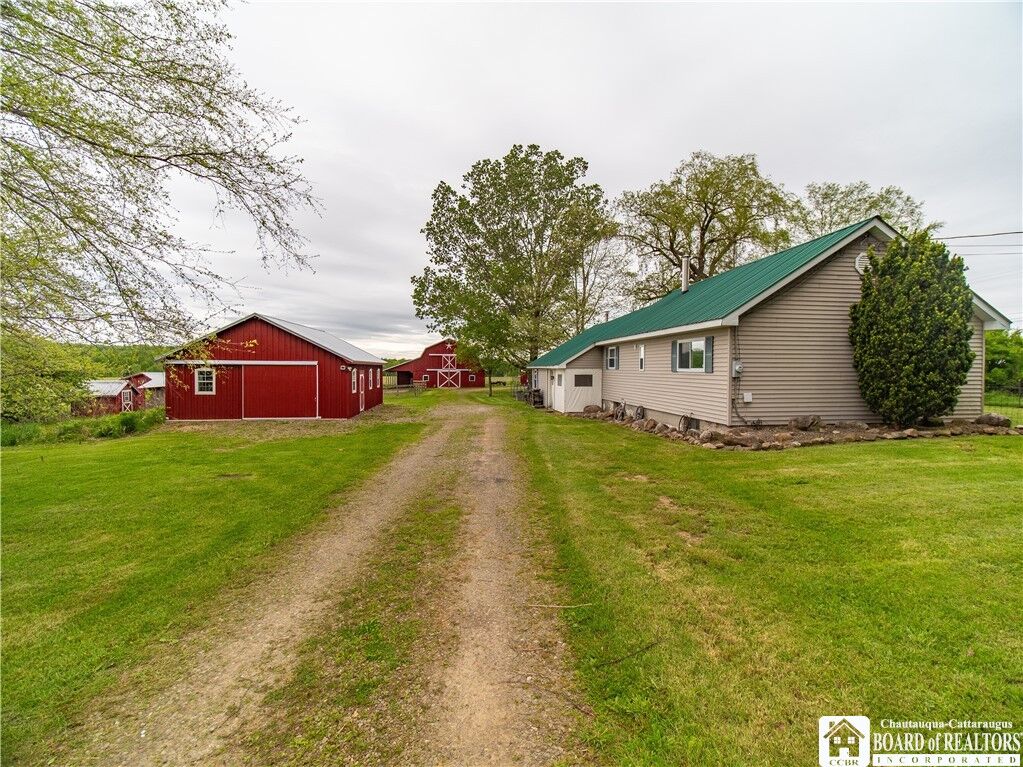Property Photo:  873 Wellman Road  NY 14710 