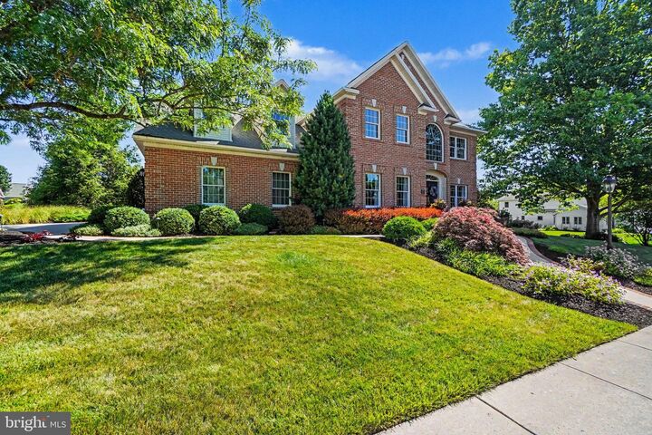 Property Photo:  1773 Meadow Drive S  PA 17055 