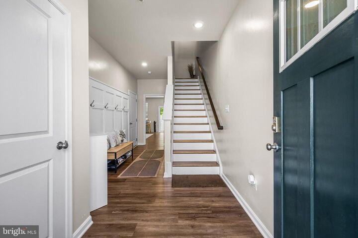 Property Photo:  1711 Red Fox Trl Trail  MD 21113 