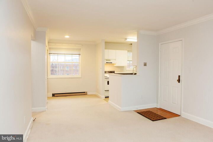 Property Photo:  1712 W Abingdon Drive 301  VA 22314 