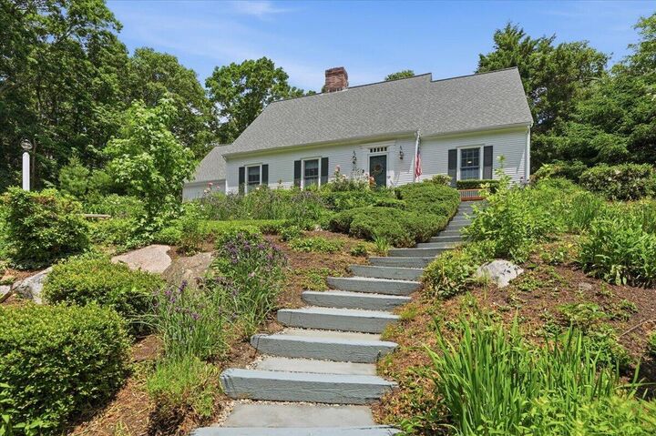 Property Photo:  11 Tower Hill Drive  MA 02563 