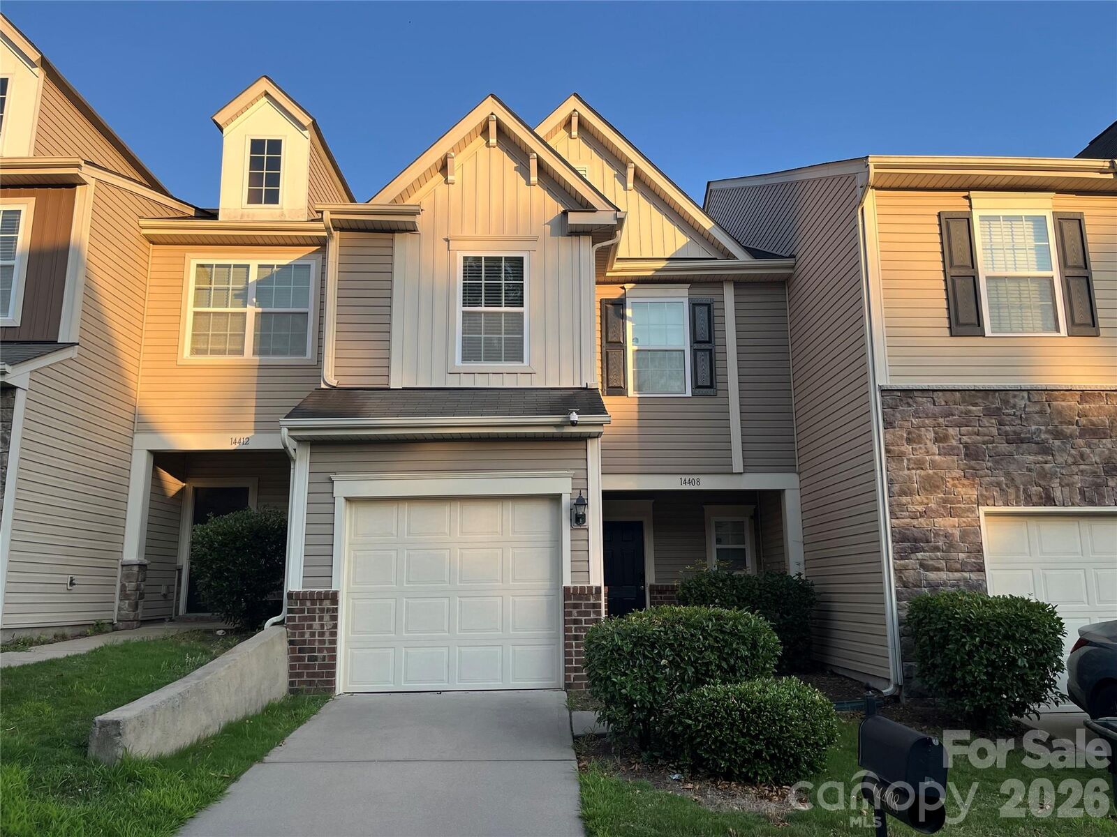 Property Photo:  14408 Glendon Hall Lane  NC 28262 
