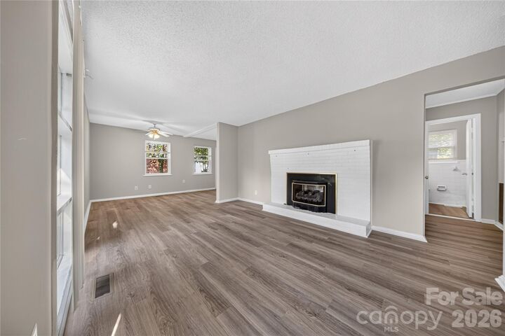Property Photo:  520 Inwood Drive  NC 28209 