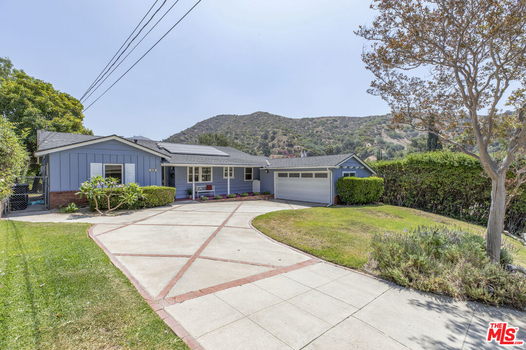 Property Photo:  608 Solway St  CA 91206 
