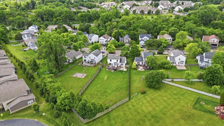 Property Photo: 70 Lantern Chase Drive OH 43015