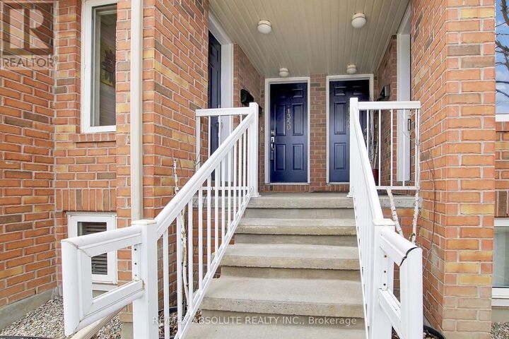 Property Photo:  1350 Guthrie Street  ON K2H 1G8 