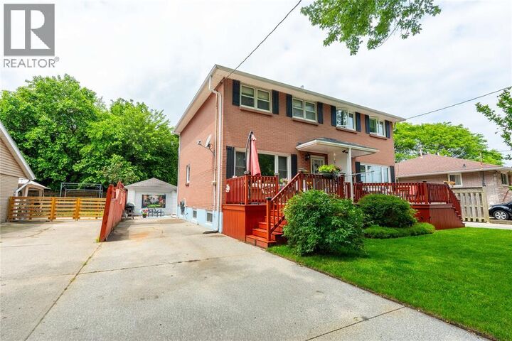 Property Photo: 845 Vroom Avenue ON N7S 2W9