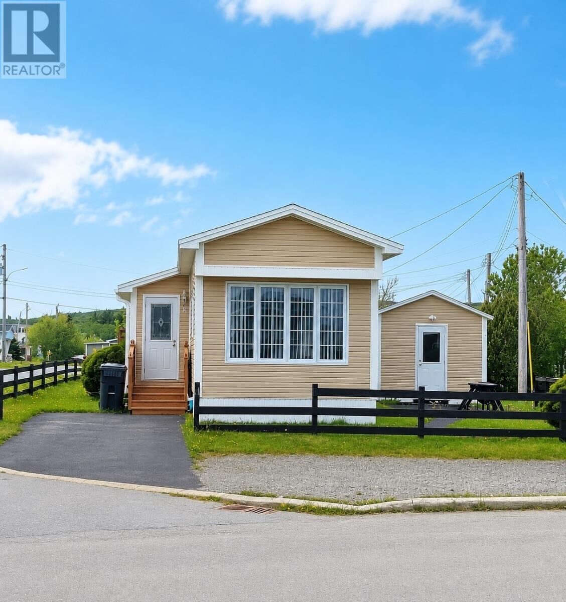 Property Photo:  4 Springhill Road  NL A0E 1P0 
