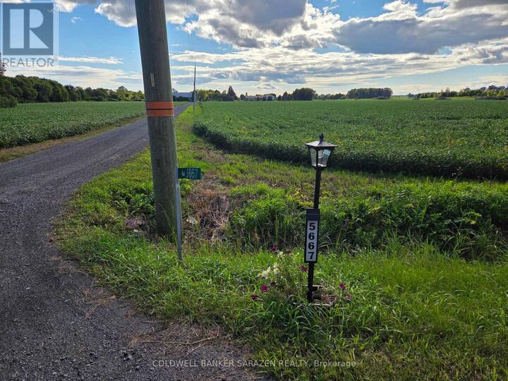 Photo de la propriété: 5667 Old Richmond Road West ON K2R 1G4