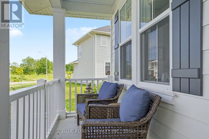 Property Photo:  112 Sandcastle Key  ON N5L 1C5 