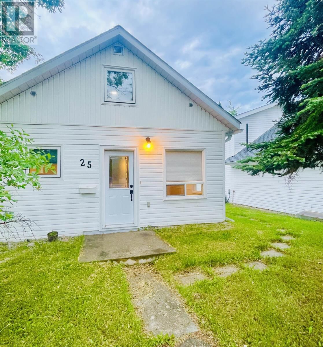 Property Photo:  25 Casimir Ave  ON P8N 2G3 