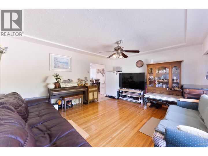 Property Photo:  539 Schoolhouse Street  BC V3J 5N8 