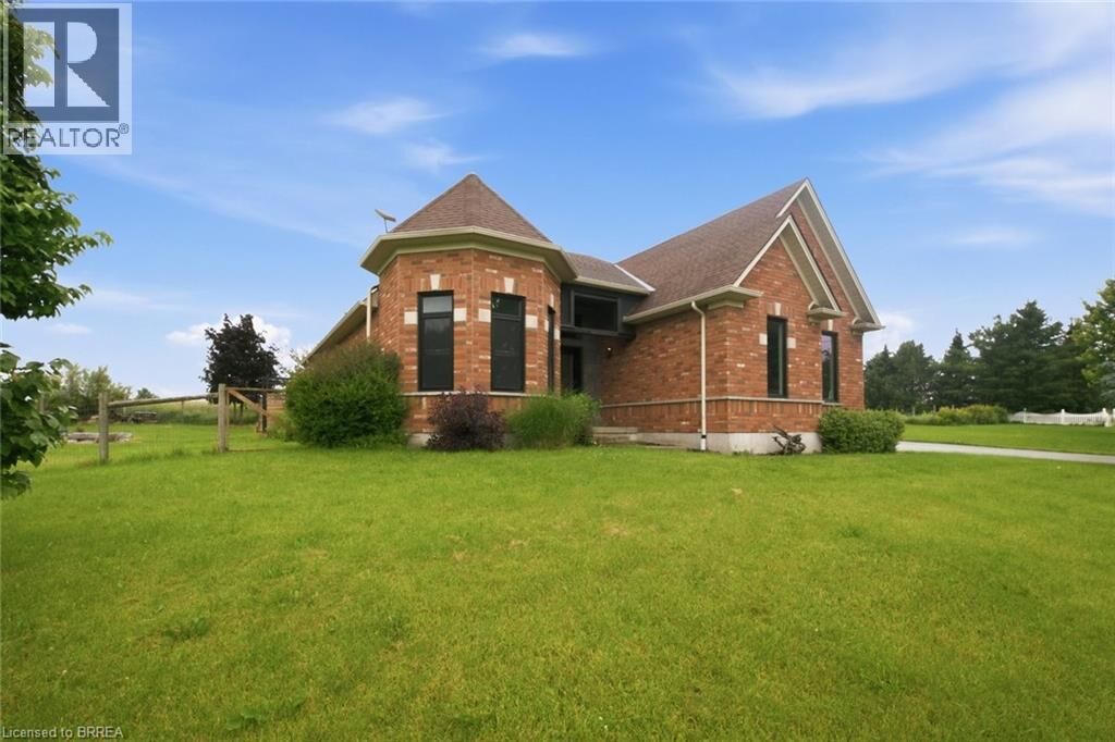 Property Photo: 5 Falkland Road ON N0J 1V0